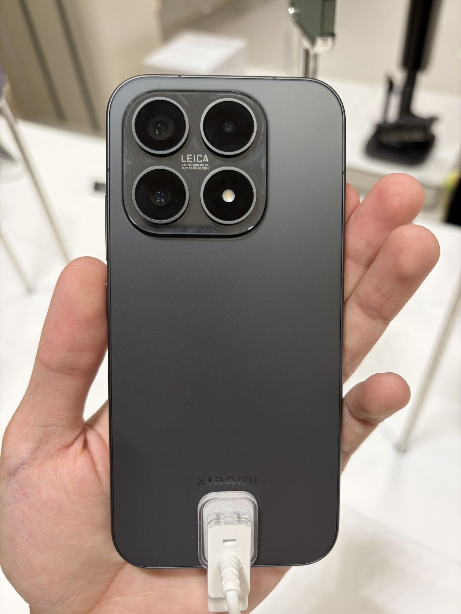 Xiaomi 17